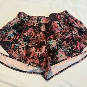 LULU LEMON Floral Women's Athletic Skirt Shorts